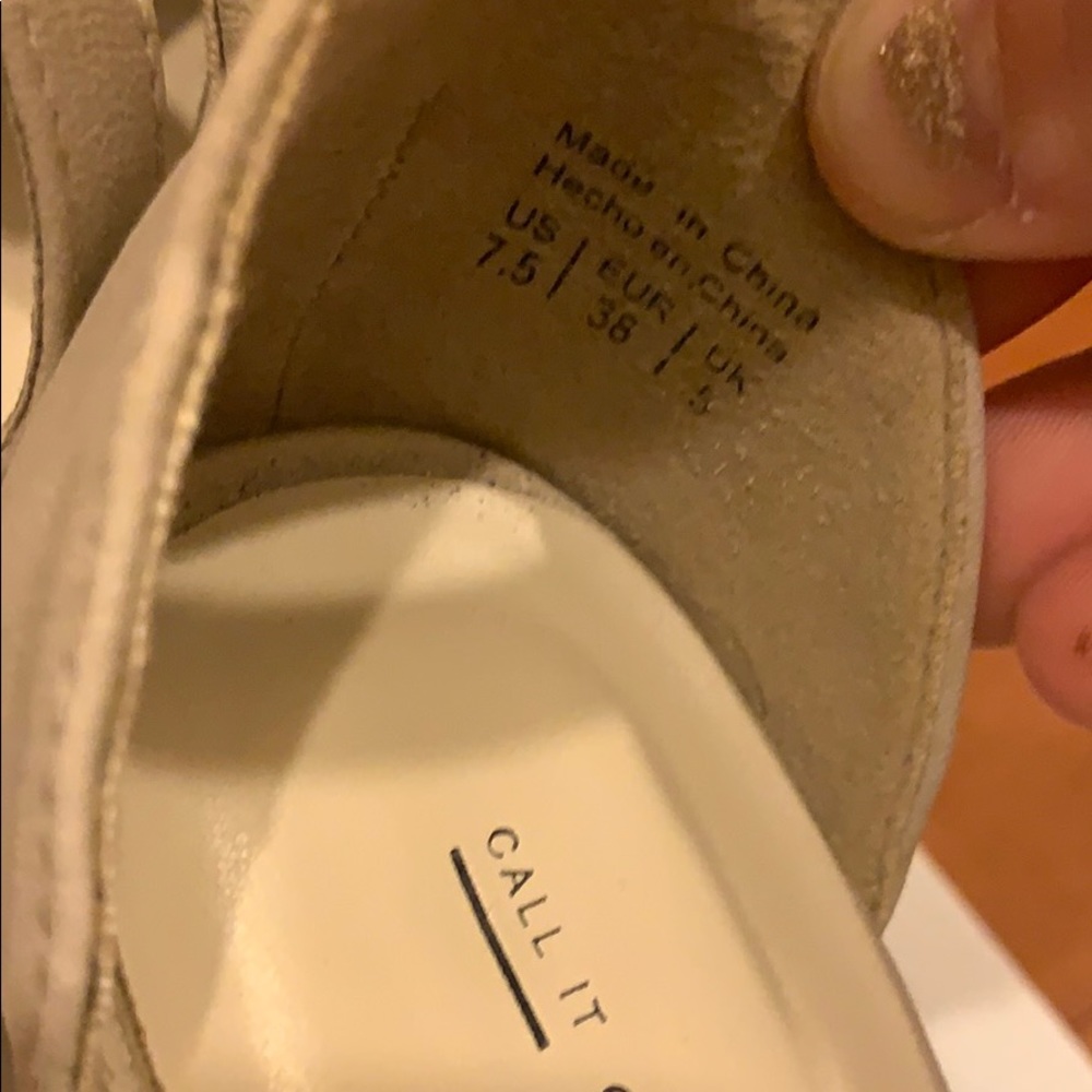 Call it Spring Wedges - Picture 4 of 8